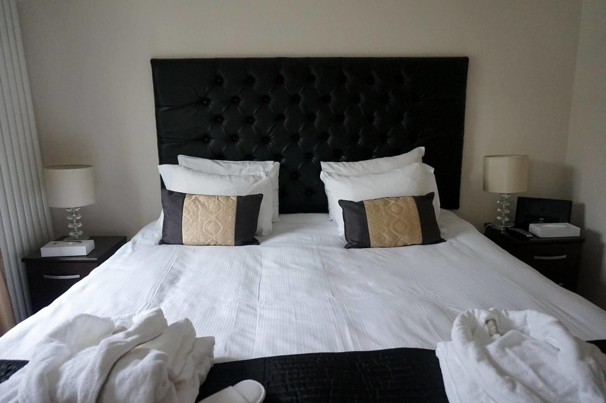 Ethos Hotel Оксфорд Экстерьер фото